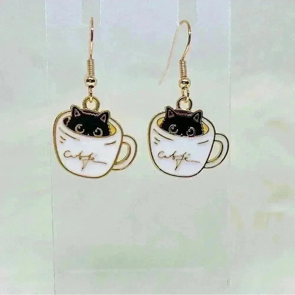 Lovely Kitty In A Coffee Cup Earrings - Picture 5 of 6